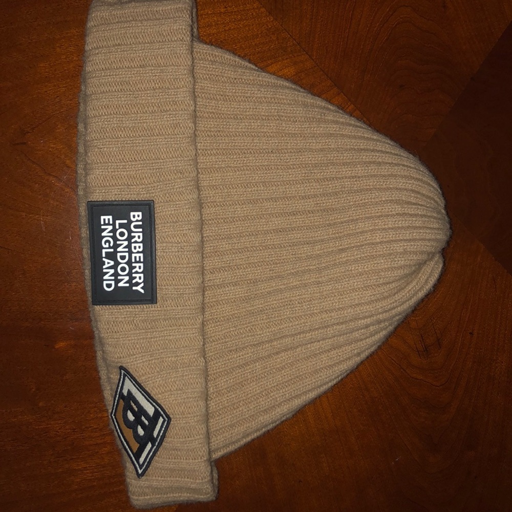 Burberry hat
